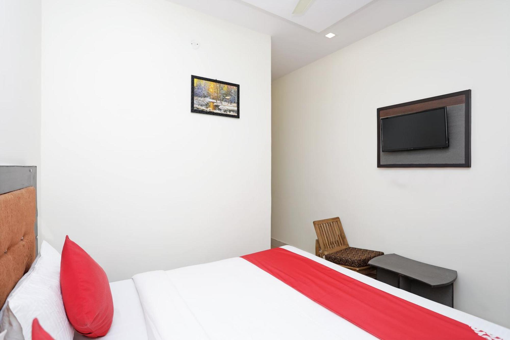 Collection O Hotel Divine Ganges Haridwār Esterno foto